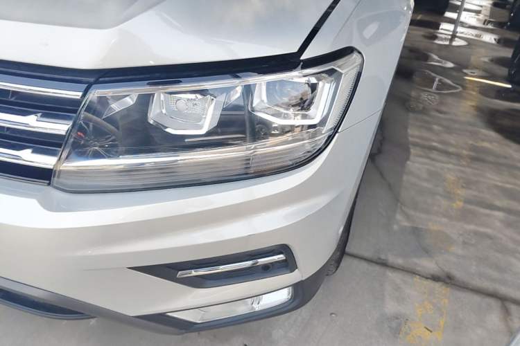 Used Volkswagen Tiguan L 2019 330TSI Automatic Two-Wheel Drive Smart Luxury Version China VI Standard Left Front Headlight