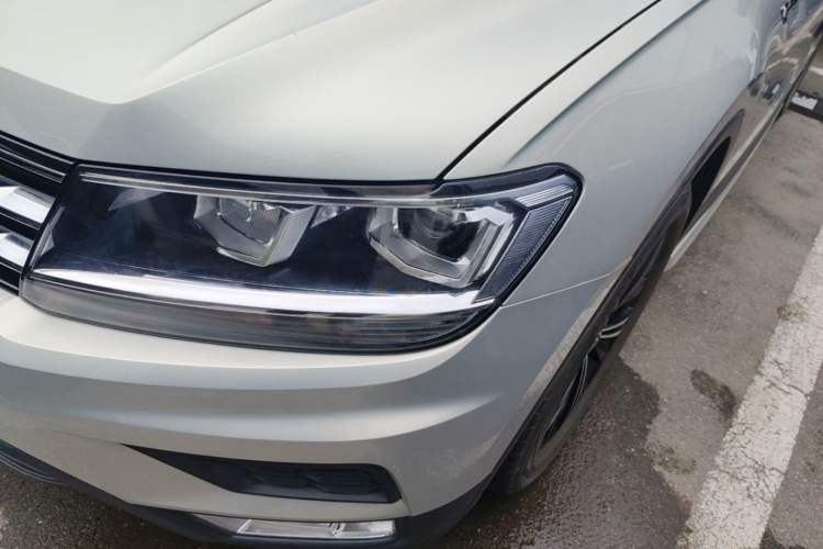 Used Volkswagen Tiguan L 2019 330TSI Automatic Two-Wheel Drive Luxury Edition China VI Standard Left Front Headlight