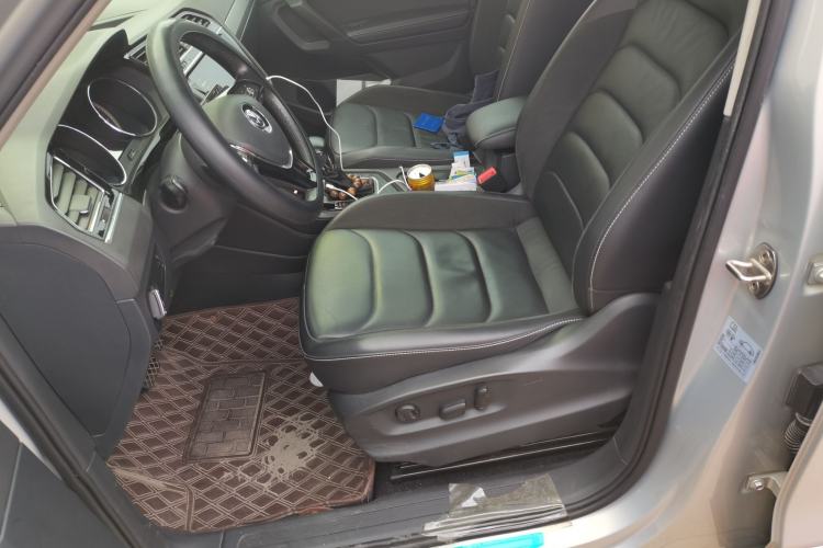 Used Volkswagen Tiguan L 2019 330TSI Automatic Two-Wheel Drive Smart Luxury Version China VI Standard Left Front Seat