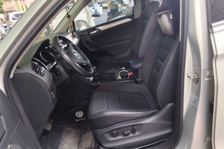 Used Volkswagen Tiguan L 2019 330TSI Automatic Two-Wheel Drive Panoramic Comfort Edition China VI Standard Left Front Seat