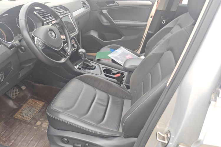 Used Volkswagen Tiguan L 2019 Updated Version 330TSI Automatic Two-Wheel Drive Panoramic Comfort Edition China VI Standard Left Front Seat