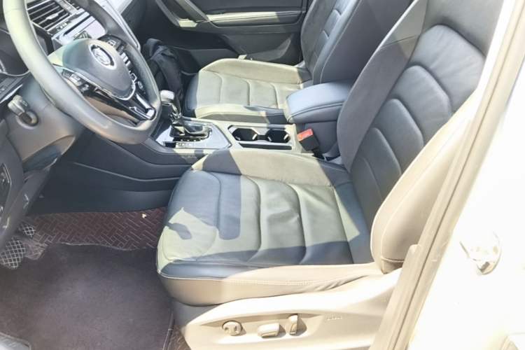 Used Volkswagen Tiguan L 2019 330TSI Automatic Two-Wheel Drive Panoramic Comfort Edition China V Standard Left Front Seat