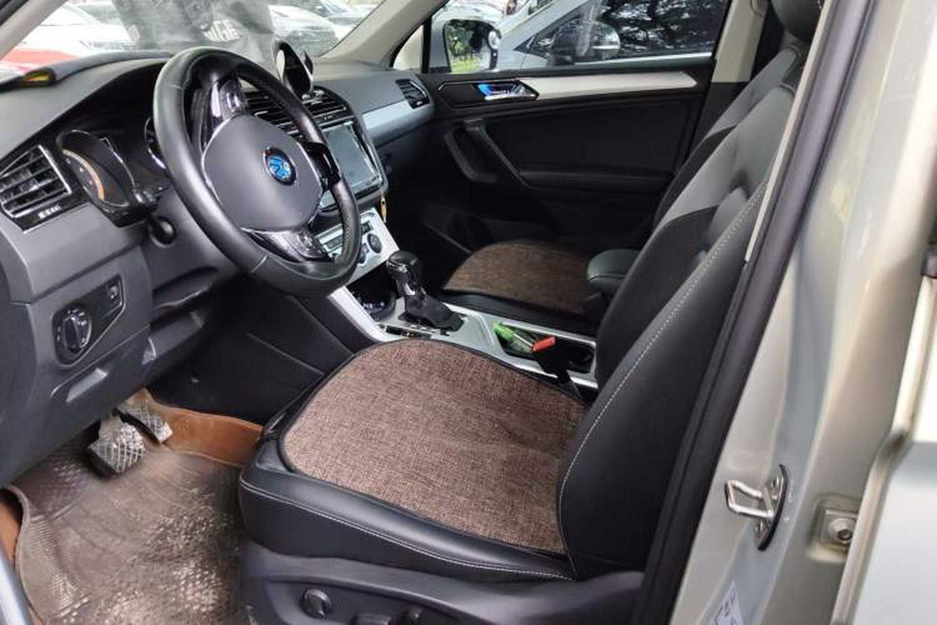 Used Volkswagen Tiguan L 2019 Revised 330TSI Automatic Two-Wheel Drive Smart & Luxury Edition China VI Standard Left Front Seat