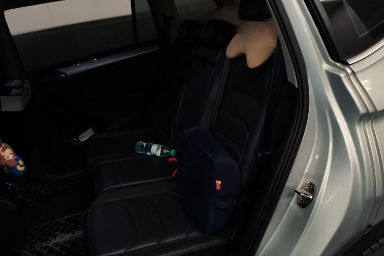 Used Volkswagen Tiguan L 2019 330TSI Automatic Two-Wheel Drive Smart Luxury Version China VI Standard Left Rear Seat
