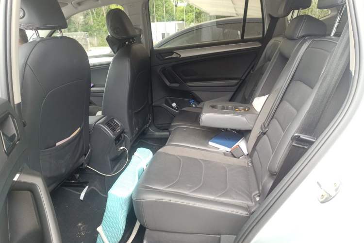 Used Volkswagen Tiguan L 2019 330TSI Automatic Two-Wheel Drive Panoramic Comfort Edition China VI Standard Left Rear Seat