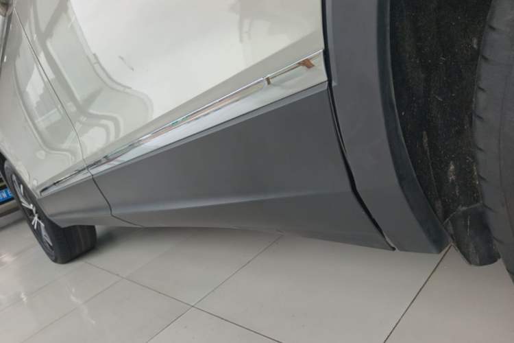 Used Volkswagen Tiguan L 2019 Revised 330TSI Automatic Two-Wheel Drive Smart & Luxury Edition China VI Standard Left Side Sill