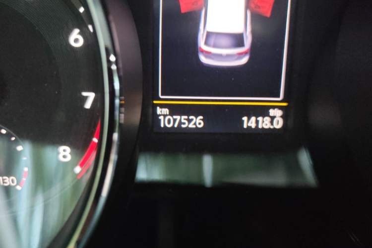 Used Volkswagen Tiguan L 2019 380TSI Automatic All-Wheel Drive Luxury Edition China VI Standard Odometer Close Up