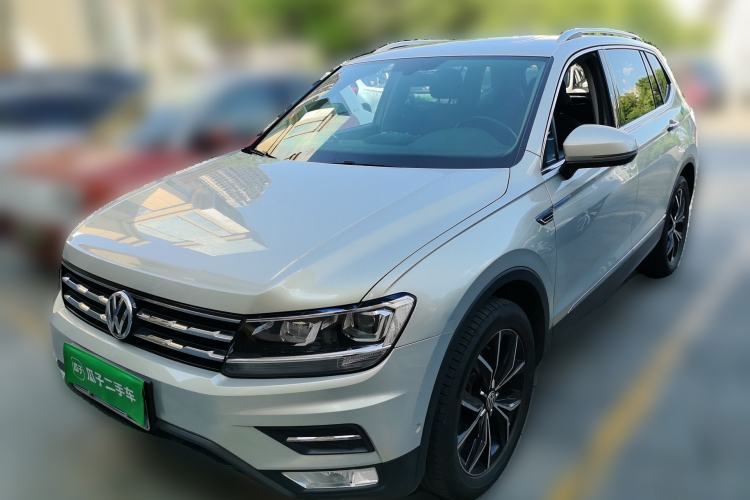 Used Volkswagen Tiguan L 2019 Revised 330TSI Automatic Two-Wheel Drive Smart & Luxury Edition China VI Standard Guazi used car, China used car export, Used car for sale, Used Volkswagen cars, Cheapest cars for sale