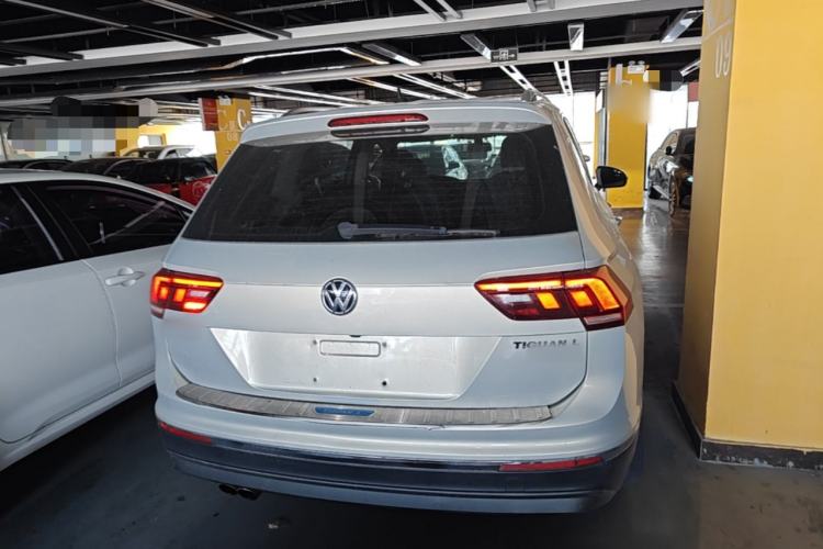 Used Volkswagen Tiguan L 2019 Updated Version 330TSI Automatic Two-Wheel Drive Panoramic Comfort Edition China VI Standard Rear