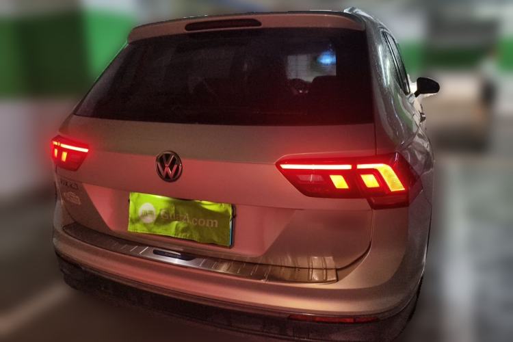 Used Volkswagen Tiguan L 2019 Updated Version 330TSI Automatic Two-Wheel Drive Panoramic Comfort Edition China VI Standard Rear