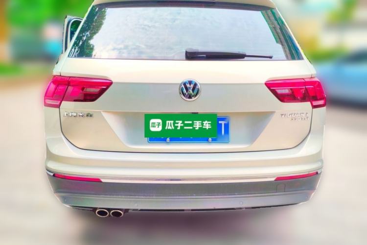Used Volkswagen Tiguan L 2019 Updated Version 330TSI Automatic Two-Wheel Drive Panoramic Comfort Edition China VI Standard Rear