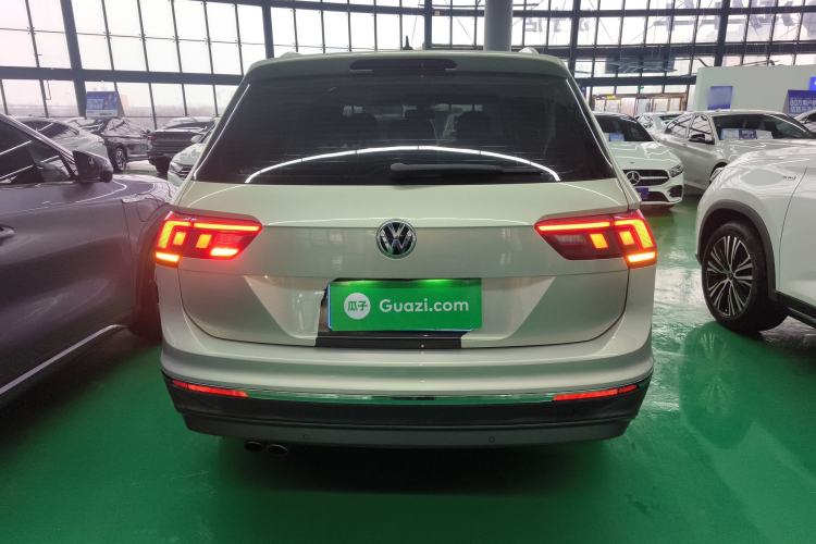 Used Volkswagen Tiguan L 2019 Updated Version 330TSI Automatic Two-Wheel Drive Panoramic Comfort Edition China VI Standard Rear