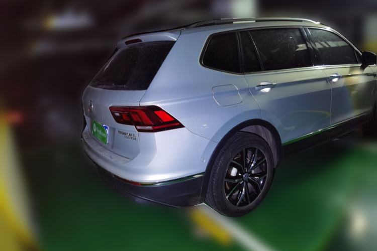 Used Volkswagen Tiguan L 2019 Revised 330TSI Automatic Two-Wheel Drive Smart & Luxury Edition China VI Standard Rear