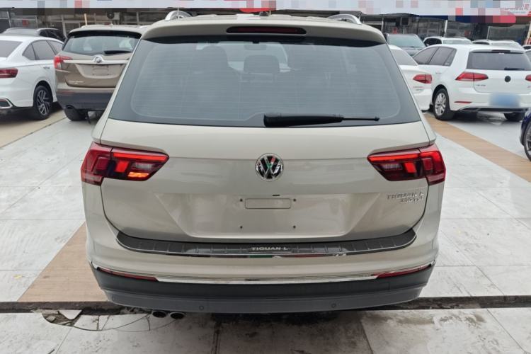 Used Volkswagen Tiguan L 2019 Revised 330TSI Automatic Two-Wheel Drive Smart & Luxury Edition China VI Standard Rear