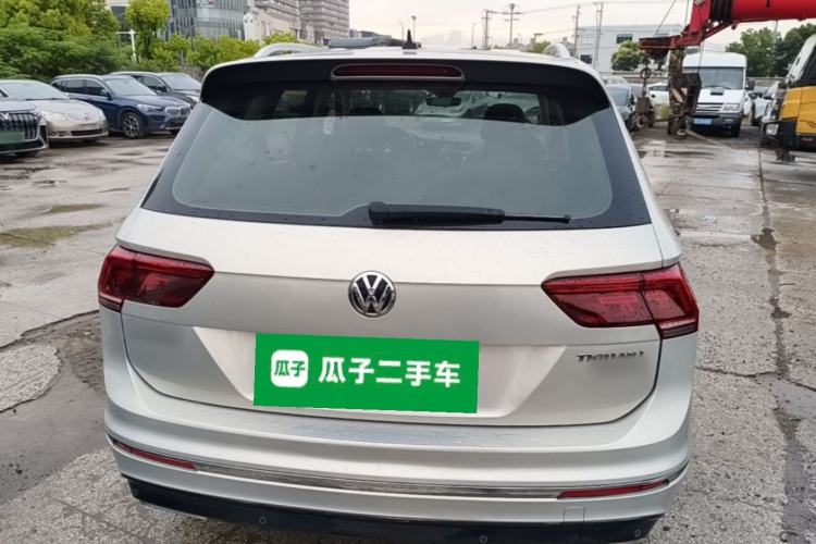 Used Volkswagen Tiguan L 2019 380TSI Automatic All-Wheel Drive R-Line Prestige Flagship Model China VI Standard Rear