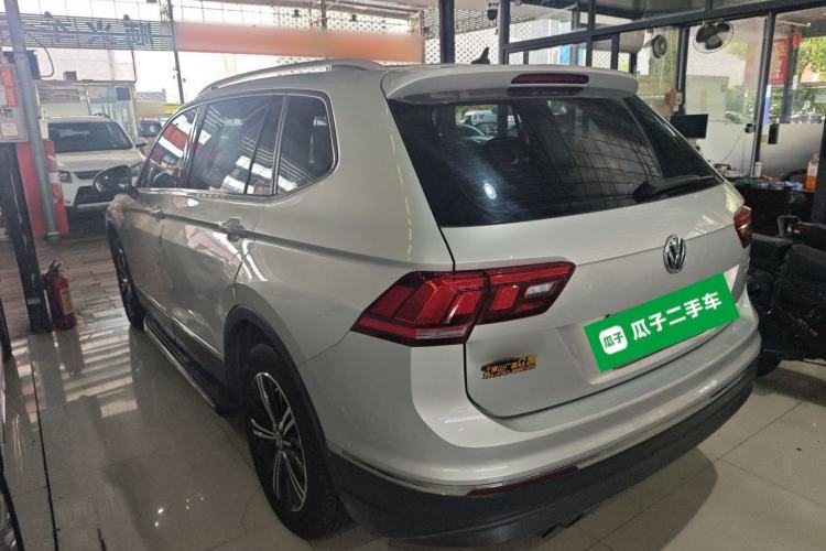 Used Volkswagen Tiguan L 2019 Updated Version 330TSI Automatic Two-Wheel Drive Panoramic Comfort Edition China VI Standard Rear Left 45 Deg