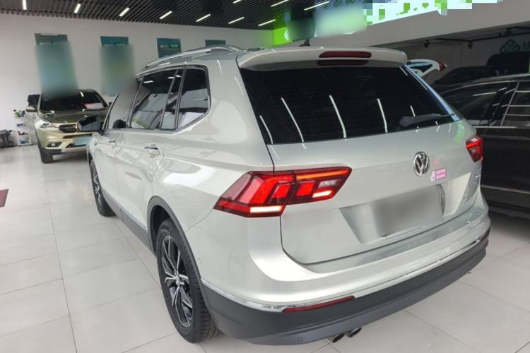 Used Volkswagen Tiguan L 2019 Revised 330TSI Automatic Two-Wheel Drive Smart & Luxury Edition China VI Standard Rear Left 45 Deg