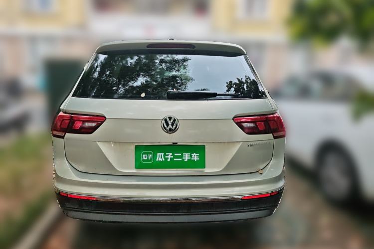 Used Volkswagen Tiguan L 2019 Revised 330TSI Automatic Two-Wheel Drive Smart & Luxury Edition China VI Standard Rear