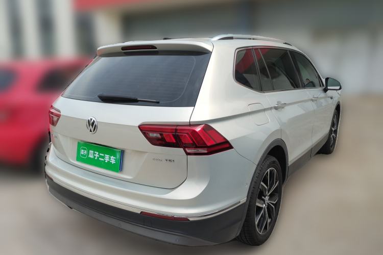 Used Volkswagen Tiguan L 2019 330TSI Automatic Two-Wheel Drive Smart Luxury Version China VI Standard Rear Right 45 Deg