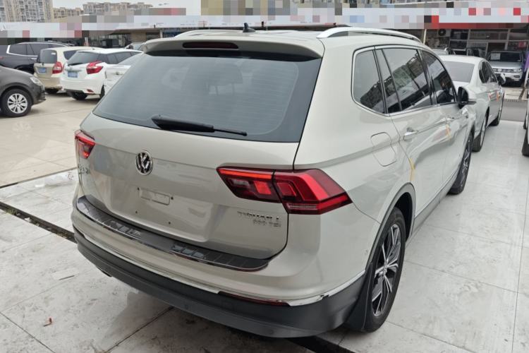 Used Volkswagen Tiguan L 2019 Revised 330TSI Automatic Two-Wheel Drive Smart & Luxury Edition China VI Standard Rear Right 45 Deg