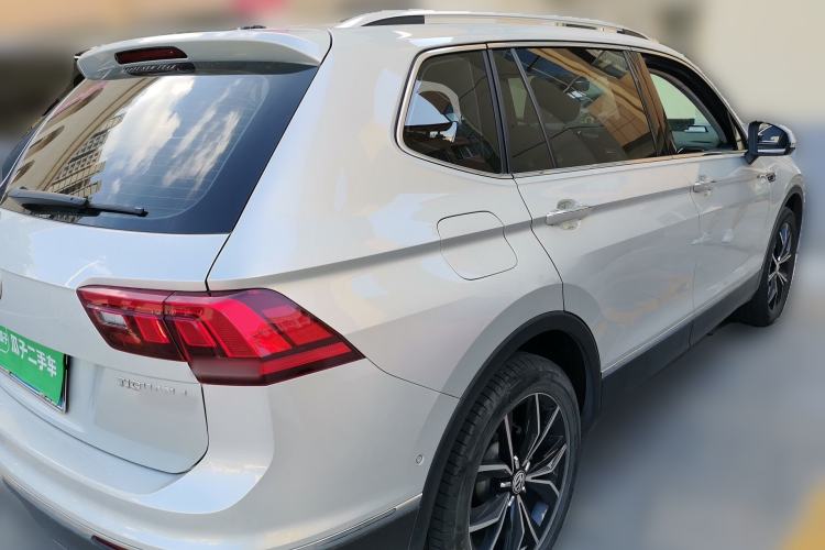 Used Volkswagen Tiguan L 2019 Revised 330TSI Automatic Two-Wheel Drive Smart & Luxury Edition China VI Standard Rear Right 45 Deg