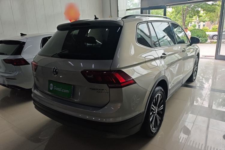 Used Volkswagen Tiguan L 2019 330TSI Automatic Two-Wheel Drive Luxury Edition China VI Standard Rear Right 45 Deg