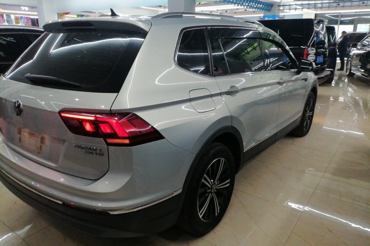 Used Volkswagen Tiguan L 2019 330TSI Automatic Two-Wheel Drive Panoramic Comfort Edition China V Standard Rear Right 45 Deg