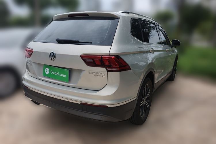 Used Volkswagen Tiguan L 2019 Updated Version 330TSI Automatic Two-Wheel Drive Panoramic Comfort Edition China VI Standard Rear Right 45 Deg