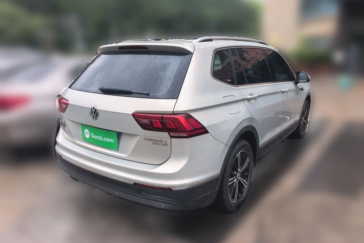 Used Volkswagen Tiguan L 2019 Updated Version 330TSI Automatic Two-Wheel Drive Panoramic Comfort Edition China VI Standard Rear Right 45 Deg