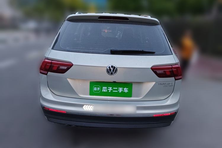 Used Volkswagen Tiguan L 2019 Revised 330TSI Automatic Two-Wheel Drive Smart & Luxury Edition China VI Standard Rear
