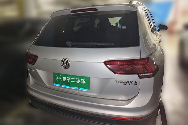 Used Volkswagen Tiguan L 2019 380TSI Automatic All-Wheel Drive Luxury Edition with 7 Seats China VI Standard Rear