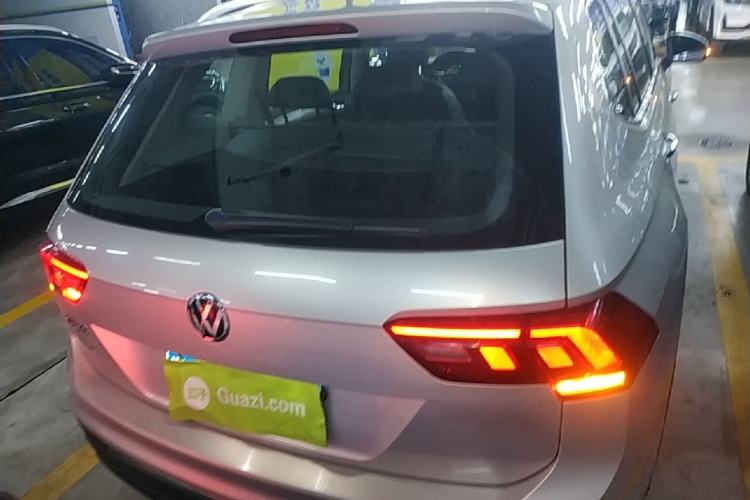 Used Volkswagen Tiguan L 2019 Revised 330TSI Automatic Two-Wheel Drive Smart & Luxury Edition China VI Standard Rear