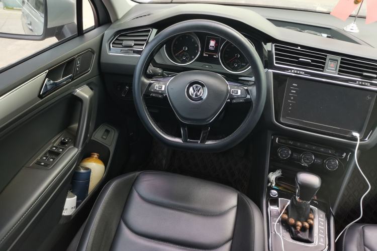 Used Volkswagen Tiguan L 2019 330TSI Automatic Two-Wheel Drive Smart Luxury Version China VI Standard Steering Wheel