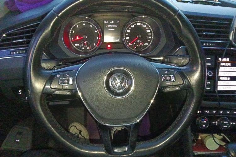 Used Volkswagen Tiguan L 2019 330TSI Automatic Two-Wheel Drive Smart Luxury Version China VI Standard Steering Wheel