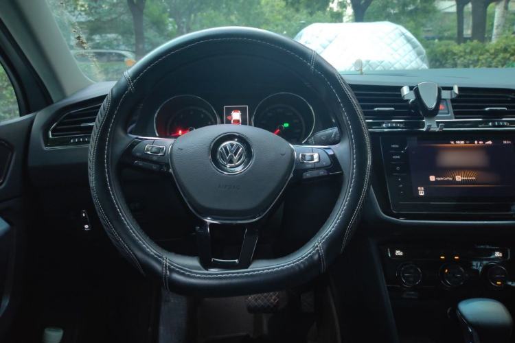 Used Volkswagen Tiguan L 2019 280TSI Automatic Two-Wheel Drive Panoramic Comfort Edition China VI Standard Steering Wheel