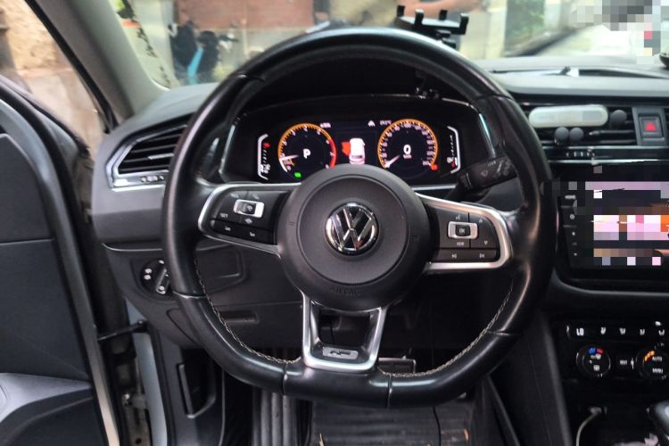 Used Volkswagen Tiguan L 2019 380TSI Automatic All-Wheel Drive R-Line Flagship 7-Seater China VI Standard Steering Wheel