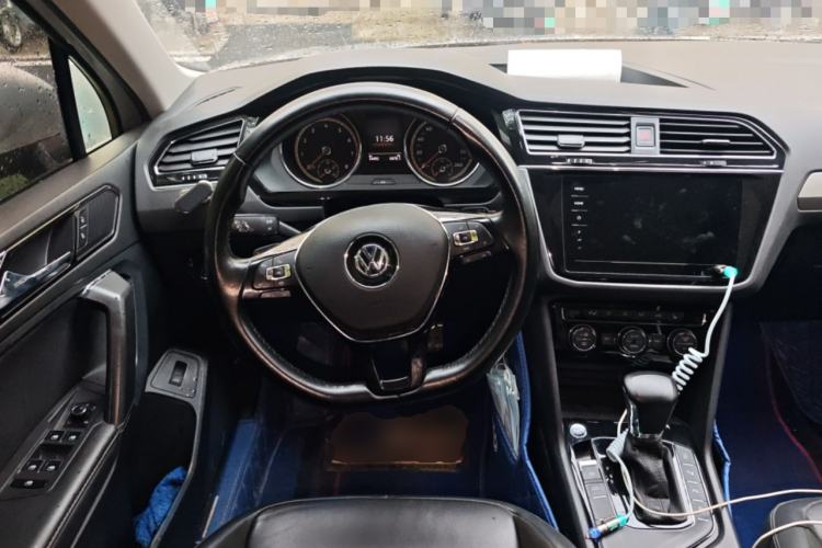 Used Volkswagen Tiguan L 2019 Revised 330TSI Automatic Two-Wheel Drive Smart & Luxury Edition China VI Standard Steering Wheel