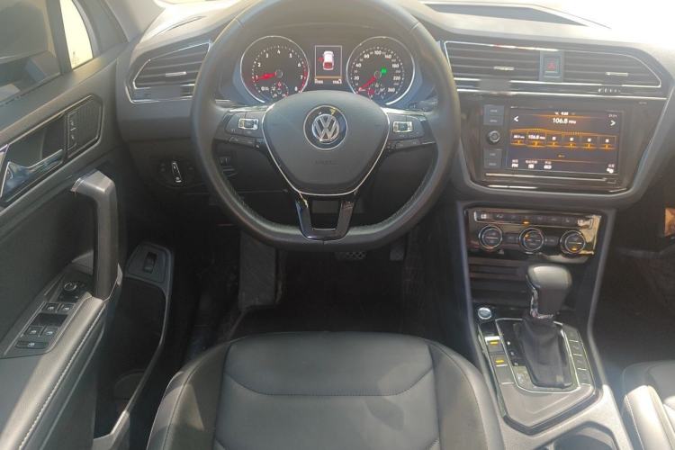 Used Volkswagen Tiguan L 2019 330TSI Automatic Two-Wheel Drive Smart Luxury Version China VI Standard Steering Wheel