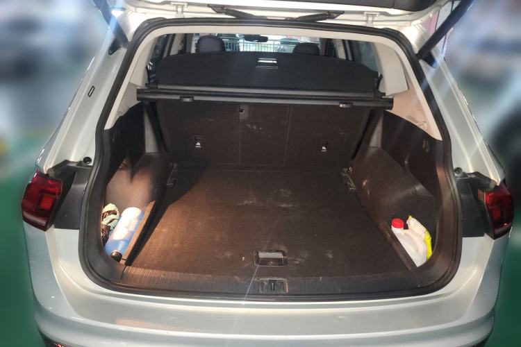 Used Volkswagen Tiguan L 2019 330TSI Automatic Two-Wheel Drive Smart Luxury Version China VI Standard Trunk