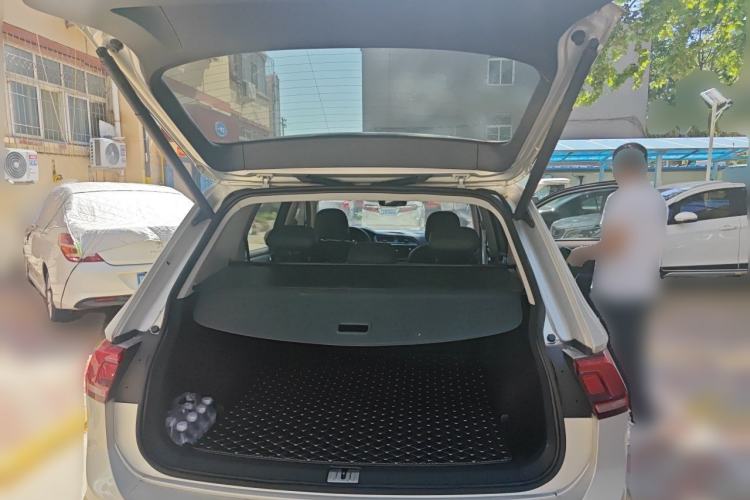 Used Volkswagen Tiguan L 2019 330TSI Automatic Two-Wheel Drive Smart Luxury Version China VI Standard Trunk
