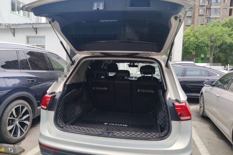 Used Volkswagen Tiguan L 2019 330TSI Automatic Two-Wheel Drive Luxury Edition China VI Standard Trunk