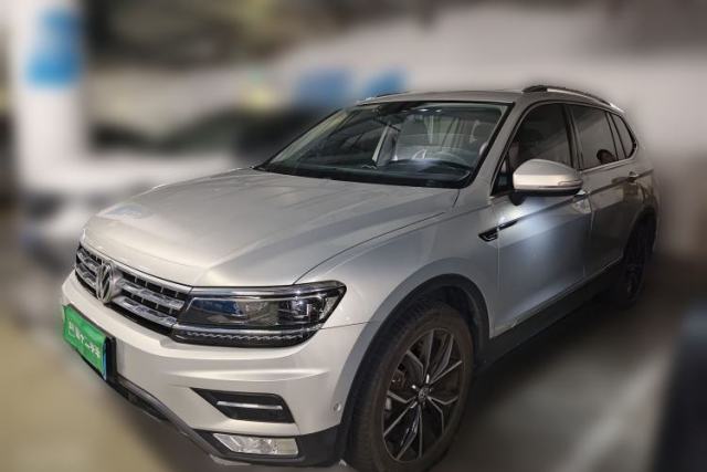 Volkswagen Tiguan L 2019 380TSI Automatic All-Wheel Drive Luxury Edition with 7 Seats China VI Standard مستعملة