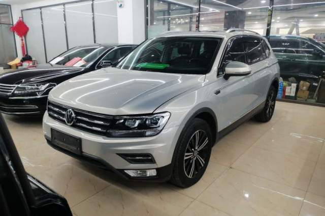 Volkswagen Tiguan L 2019 330TSI Automatic Two-Wheel Drive Panoramic Comfort Edition China V Standard с пробегом
