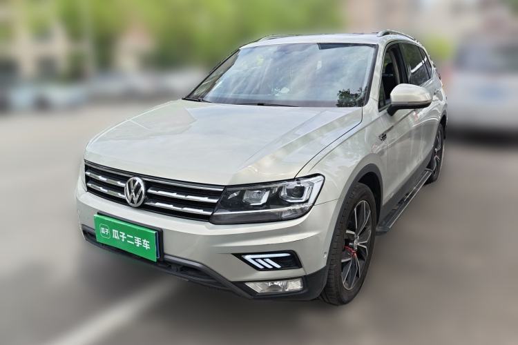 Used Volkswagen Tiguan L 2019 330TSI Automatic Two-Wheel Drive Smart Luxury Version China VI Standard Guazi used car, China used car export, Used car for sale, Used cars, Cheapest cars for sale