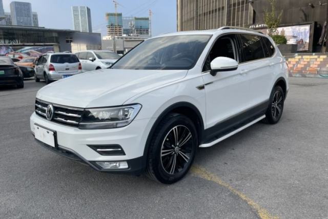 Volkswagen Tiguan L 2019 Revised Version 280TSI Automatic Two-Wheel Drive Panoramic Comfort Edition China VI Standard d’occasion