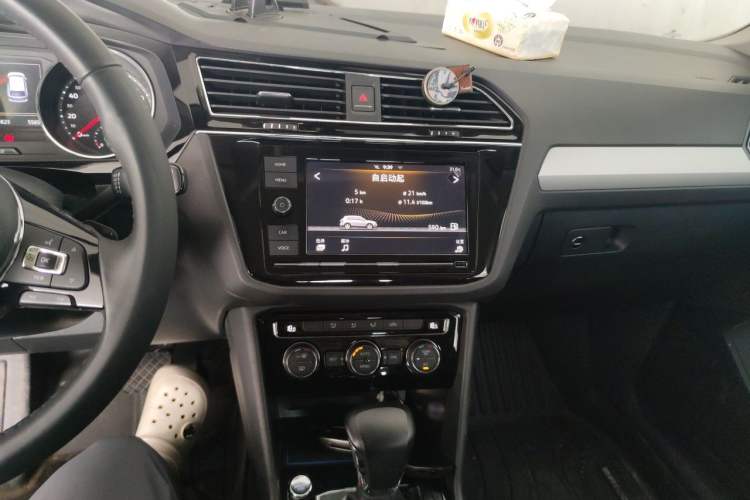Used Volkswagen Tiguan L 2019 330TSI Automatic Two-Wheel Drive Panoramic Comfort Edition China VI Standard Audio And AC Panel