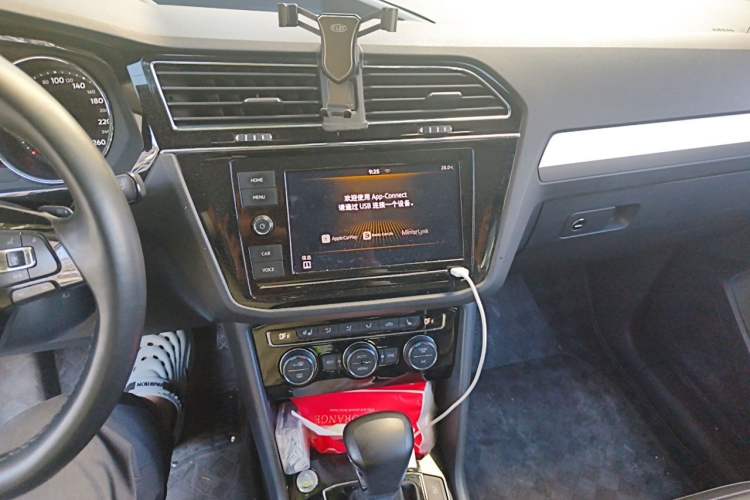 Used Volkswagen Tiguan L 2019 330TSI Automatic Two-Wheel Drive Smart Luxury Version China VI Standard Audio And AC Panel