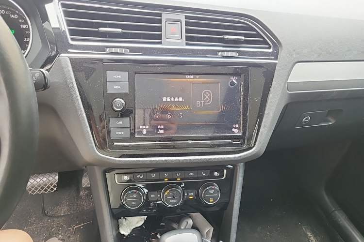 Used Volkswagen Tiguan L 2019 330TSI Automatic Two-Wheel Drive Smart Luxury Version China VI Standard Audio And AC Panel