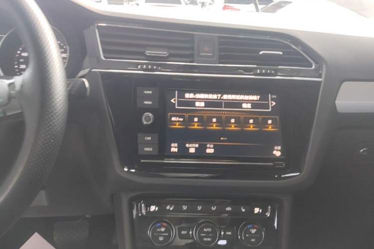 Used Volkswagen Tiguan L 2019 330TSI Automatic Two-Wheel Drive Smart Luxury Version China V Emission Standard Audio And AC Panel