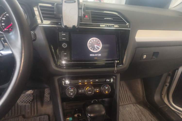 Used Volkswagen Tiguan L 2019 330TSI Automatic Two-Wheel Drive Panoramic Comfort Edition China VI Standard Audio And AC Panel